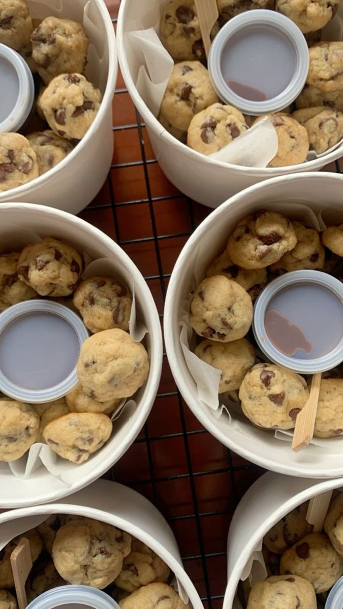 Cookie bowl with Nutella  dip
